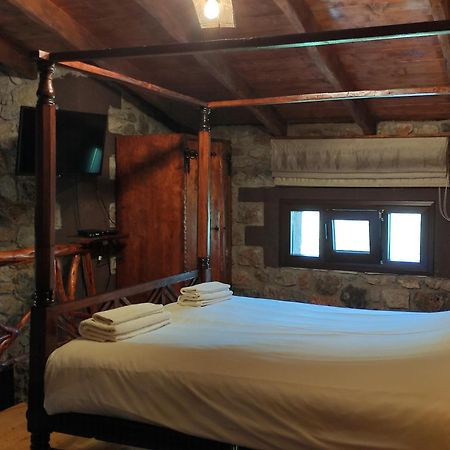 Oneiropagidasuites Kalavryta Room photo